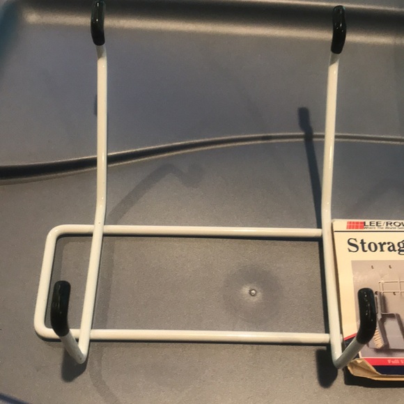 Lee/Rowan Storage 4 Hooks 60742 - Picture 3 of 12